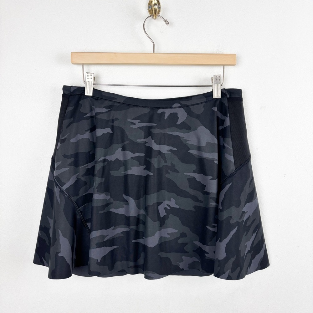 Athleta Black Camo Match Point Tennis Skort Sz M - Picture 5 of 12